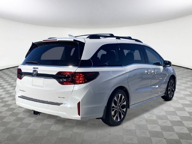 New 2027 Honda Odyssey Elite image 2
