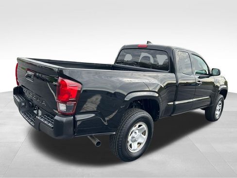 Certified 2022 Toyota Tacoma SR AWD/4WD image 6