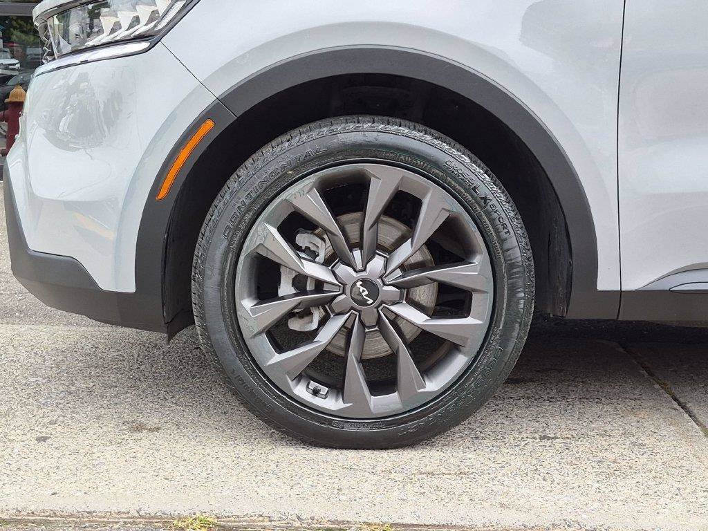 Certified 2023 Kia Sorento X-Line EX AWD/4WD image 32