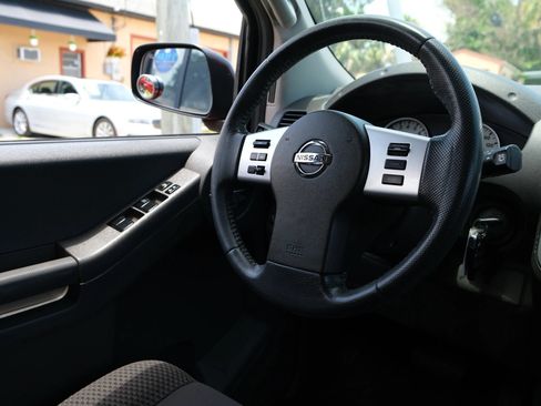 Used 2015 Nissan Xterra PRO-4X AWD/4WD image 23