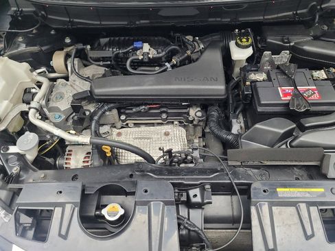 Used 2020 Nissan Rogue SV FWD image 30