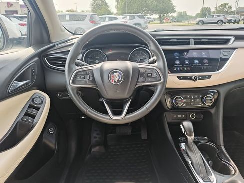 Used 2022 Buick Encore GX Select FWD image 16