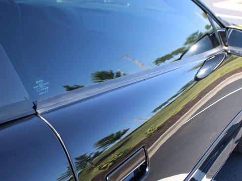 Used 1993 Chevrolet Camaro Z28 RWD image 10