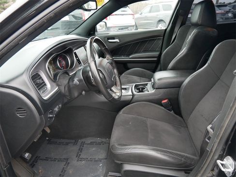 Used 2019 Dodge Charger Scat Pack w/ Technology Group image 10
