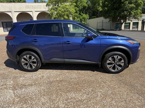 Used 2021 Nissan Rogue SV FWD image 4