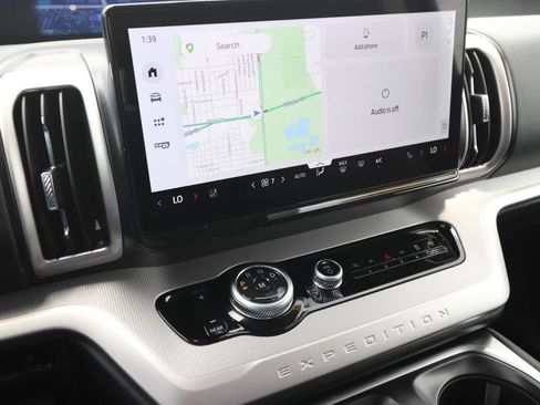 New 2026 Ford Expedition Active RWD image 21