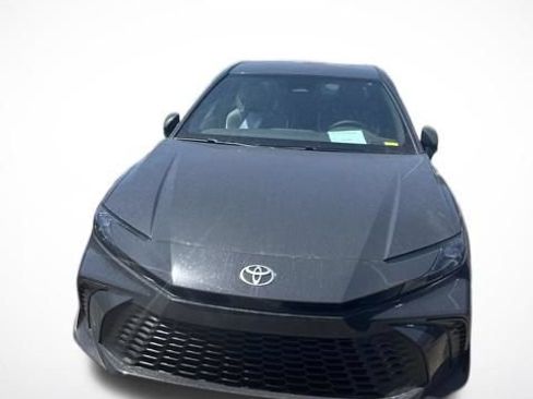 Used 2026 Toyota Camry SE w/ Convenience Package FWD image 2