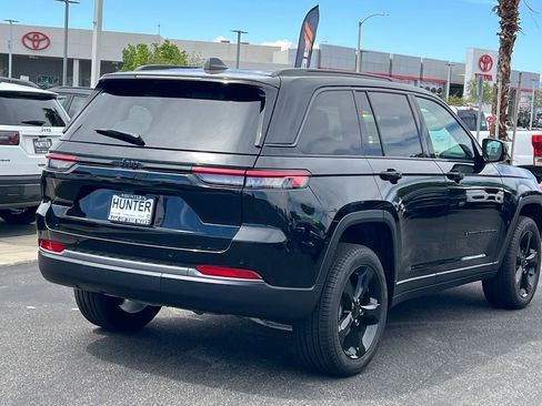 New 2026 Jeep Grand Cherokee Limited w/ Limited Altitude Package image 7
