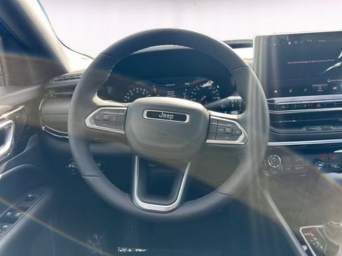 New 2026 Jeep Compass Latitude AWD/4WD image 12