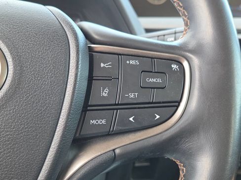 Used 2020 Lexus UX 250h w/ Premium Package AWD/4WD image 16