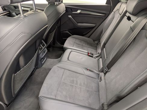 Used 2024 Audi SQ5 Premium Plus w/ Premium Plus Package image 15