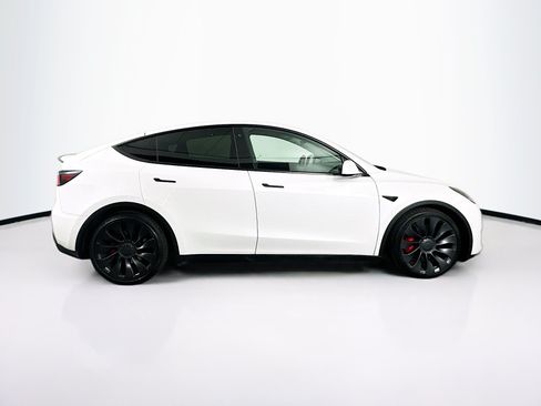 Used 2022 Tesla Model Y Performance AWD/4WD image 10