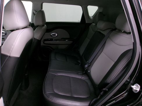 Used 2018 Kia Soul + w/ + Primo LIT Package image 11