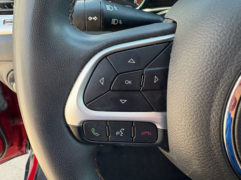Used 2021 Jeep Compass Latitude AWD/4WD image 14