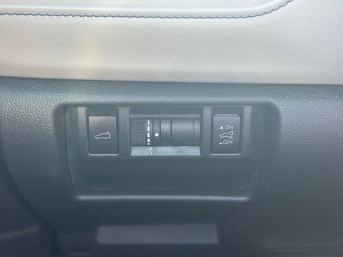 Certified 2025 Subaru Forester Premium AWD/4WD image 9
