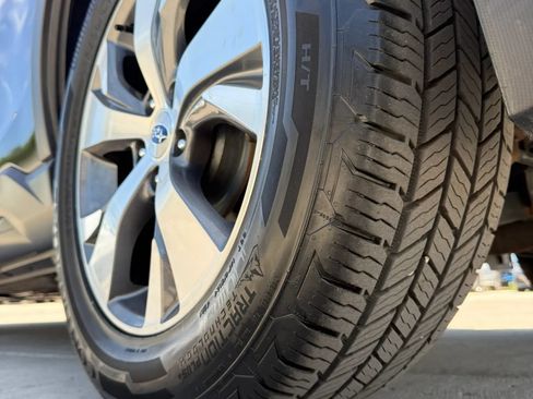 Used 2019 Subaru Ascent Premium w/ Popular Package #2A AWD/4WD image 8