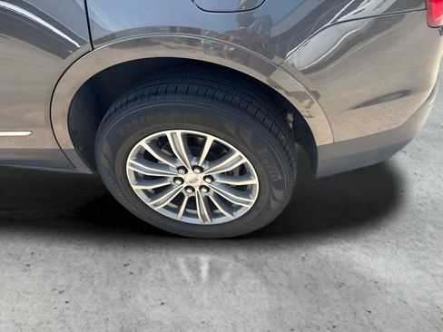 Used 2019 Cadillac XT5 Luxury FWD image 11