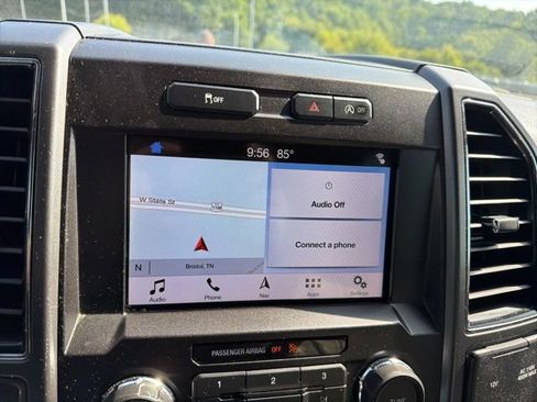 Used 2018 Ford F150 XLT w/ Equipment Group 302A Luxury AWD/4WD image 19