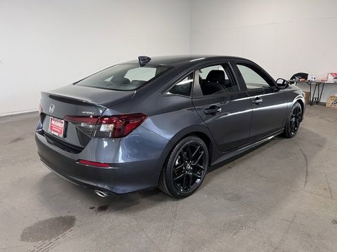 Used 2025 Honda Civic Sport image 3