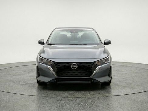 Used 2025 Nissan Sentra SV image 2