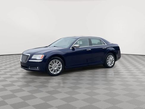 Used 2014 Chrysler 300 C AWD/4WD image 4