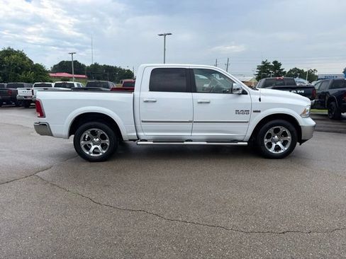 Used 2017 RAM 1500 Laramie w/ Convenience Group AWD/4WD image 6