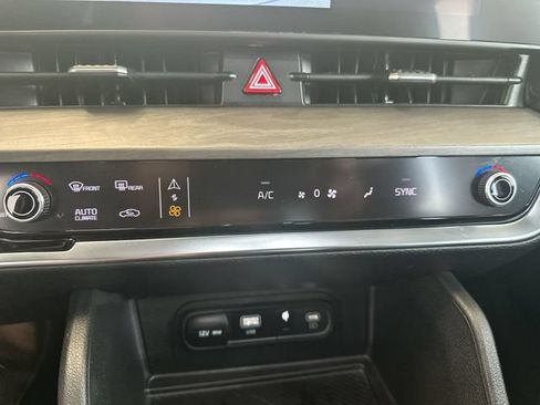 Certified 2023 Kia Sportage X-Line w/ X-Line Premium Package AWD/4WD image 19