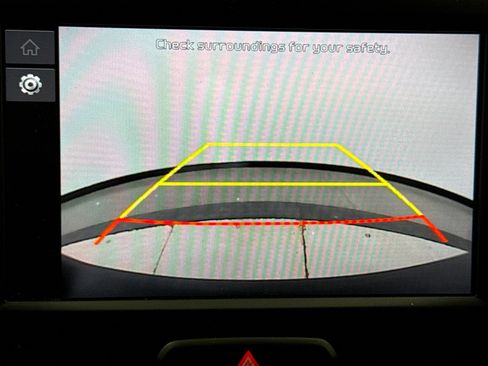 Used 2023 Kia Soul LX w/ LX Technology Package image 10