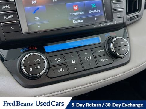 Used 2018 Toyota RAV4 Limited w/ Carpet Mat Package AWD/4WD image 17