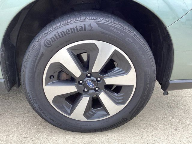 Used 2017 Subaru Forester 2.5i Premium AWD/4WD image 8