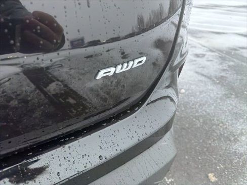 Used 2024 Ford Edge SEL image 10