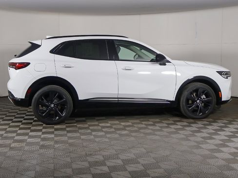 Used 2022 Buick Envision Essence w/ Sport Touring Package image 18