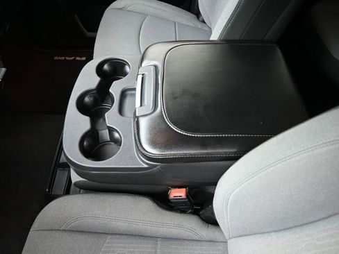 Used 2024 RAM 2500 Big Horn image 31