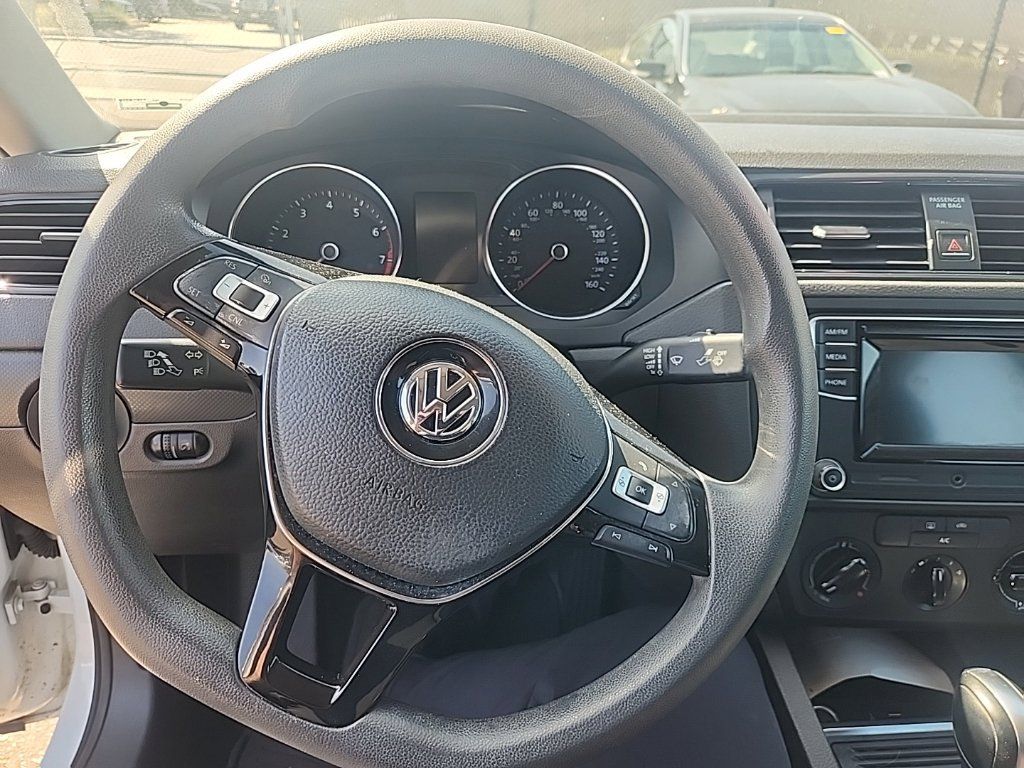 Used 2016 Volkswagen Jetta S FWD image 20