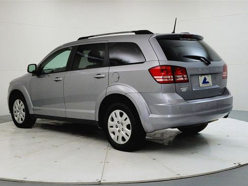 Used 2020 Dodge Journey SE image 6