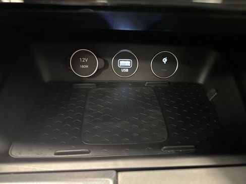 Used 2025 Genesis G70 2.5T w/ Sport Prestige Package image 24