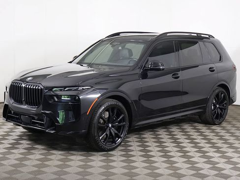 Used 2024 BMW X7 xDrive40i w/ Executive Package AWD/4WD image 13
