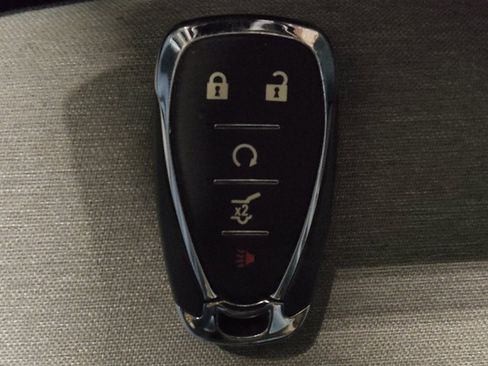 Used 2024 Chevrolet Equinox LT image 32