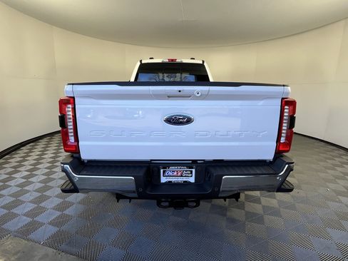 New 2026 Ford F350 Lariat w/ FX4 Off-Road Package image 4