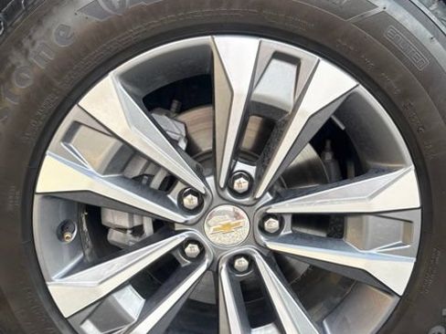 Used 2026 Chevrolet Equinox LT w/ LPO, Floor Liner Package FWD image 6
