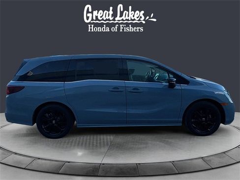 Used 2024 Honda Odyssey Sport image 6