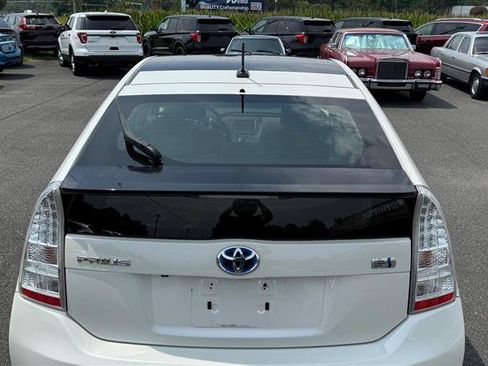 Used 2011 Toyota Prius Three w/ Solar Roof Pkg FWD image 15