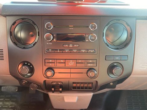 Used 2015 Ford F350 XL w/ Power Equipment Group AWD/4WD image 14