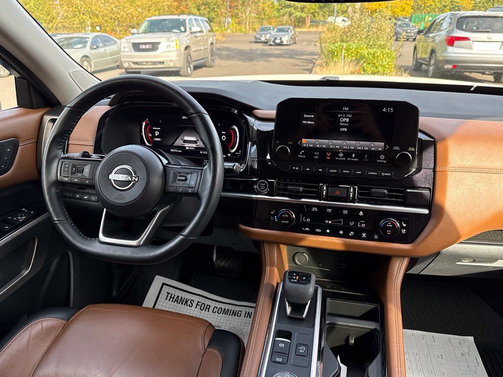 Used 2022 Nissan Pathfinder Platinum AWD/4WD image 27