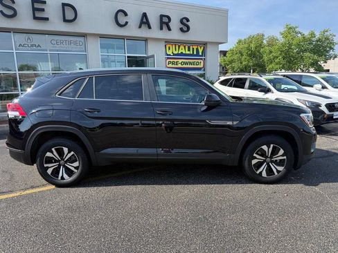 Certified 2026 Volkswagen Atlas Cross Sport SE AWD/4WD image 2
