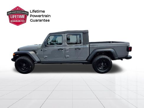 Used 2021 Jeep Gladiator Sport w/ Trailer Tow Package AWD/4WD image 2