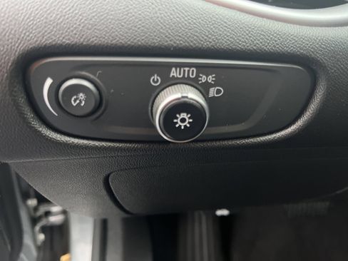 Used 2023 Chevrolet Malibu LT image 20