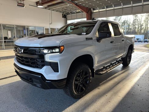 New 2026 Chevrolet Silverado 1500 LT Trail Boss w/ Convenience Package II AWD/4WD image 4