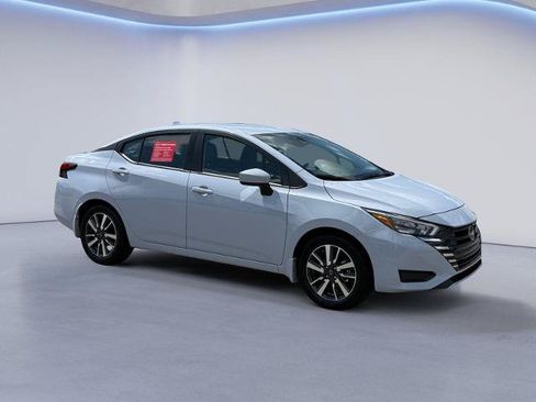 Certified 2025 Nissan Versa SV w/ Trunk Package FWD image 1