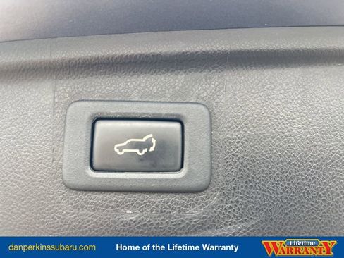 Used 2017 Subaru Outback 2.5i Limited image 45